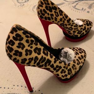 Colin Stuart for Victorias’s Secret heels. 8US